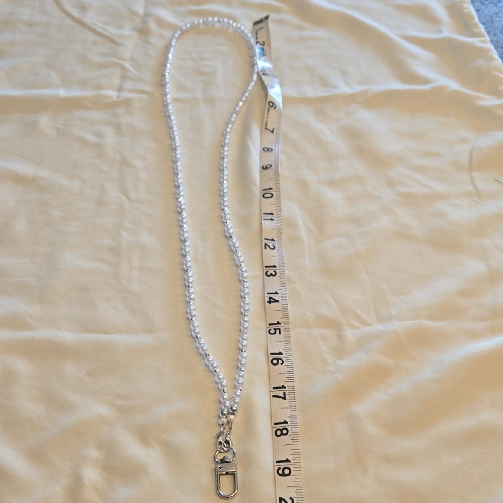 Chic Silver Beaded Necklace